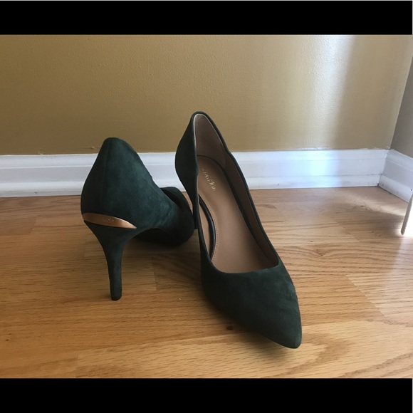 Calvin Klein Shoes - Like New Calvin Klein Gayle Pumps- Green